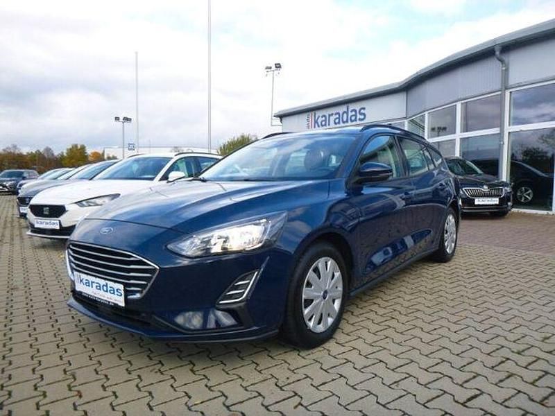 Blau Gebraucht 2019 Ford Focus Trend Limousine | 12.900 € (Guter Preis) - Bild 1/4