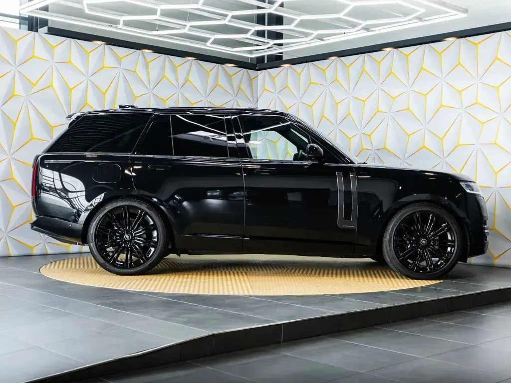 Neu Land Rover Range Rover 530 PS (389 kW) 2026 Schwarz SUV