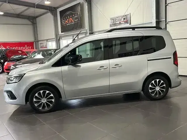 Gebraucht Renault Kangoo 95 PS (69 kW) 2023 Silber Van / Kleinbus