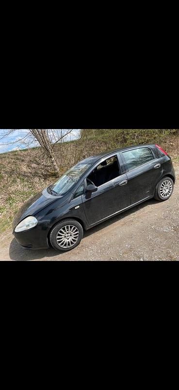 Schwarz Gebraucht 2007 Fiat Punto Kleinwagen | 500 € - Bild 1/3