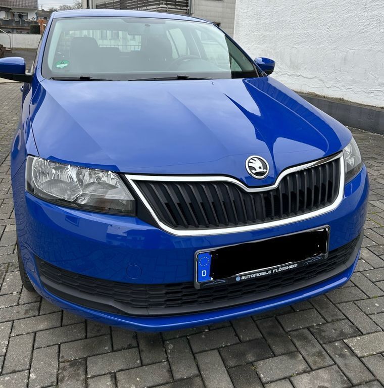 Blau Gebraucht 2019 Skoda Rapid Active Limousine | 9.600 € (Guter Preis) - Bild 1/4