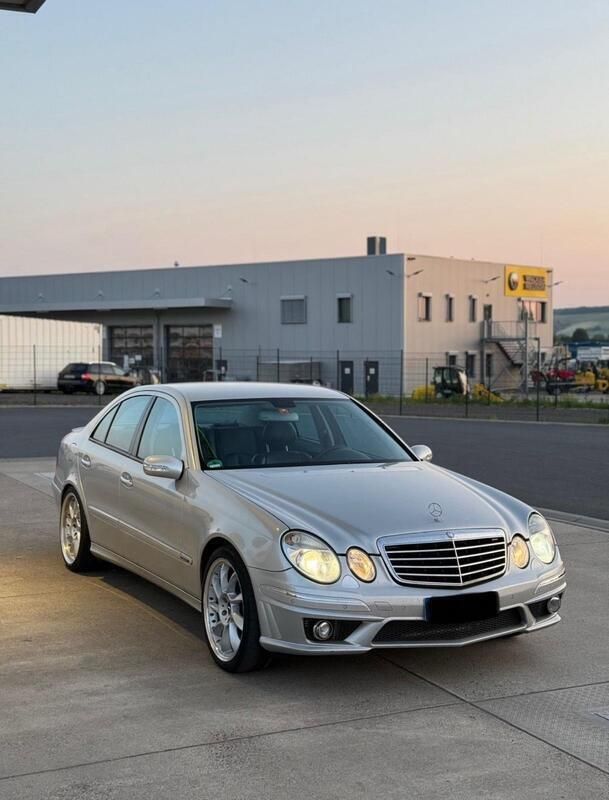 Gebraucht 2002 Mercedes E500 Limousine | 5.700 € (Fairer Preis) - Bild 1/4