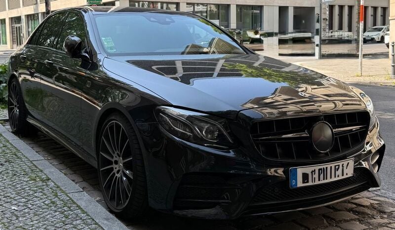 Schwarz Gebraucht 2018 Mercedes E43 AMG AMG Limousine | 47.500 € (Teuer) - Bild 1/4