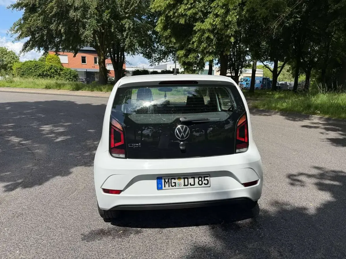 Gebraucht VW up! 65 PS (47 kW) 2022 Weiß Kleinwagen