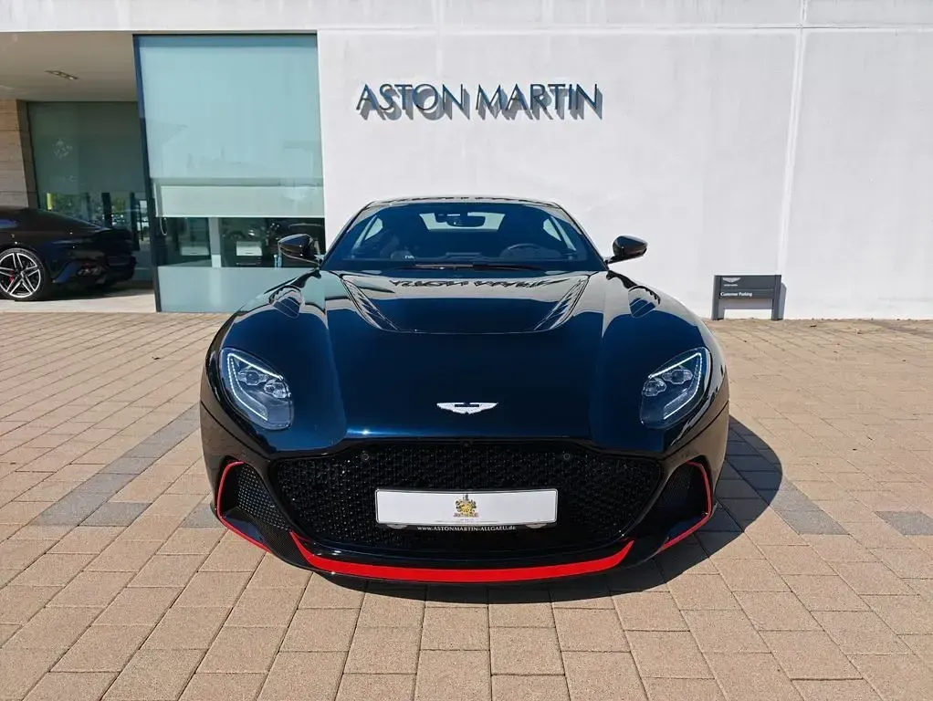 Neu Aston Martin DBS 770 PS (566 kW) 2025 Schwarz Coupé