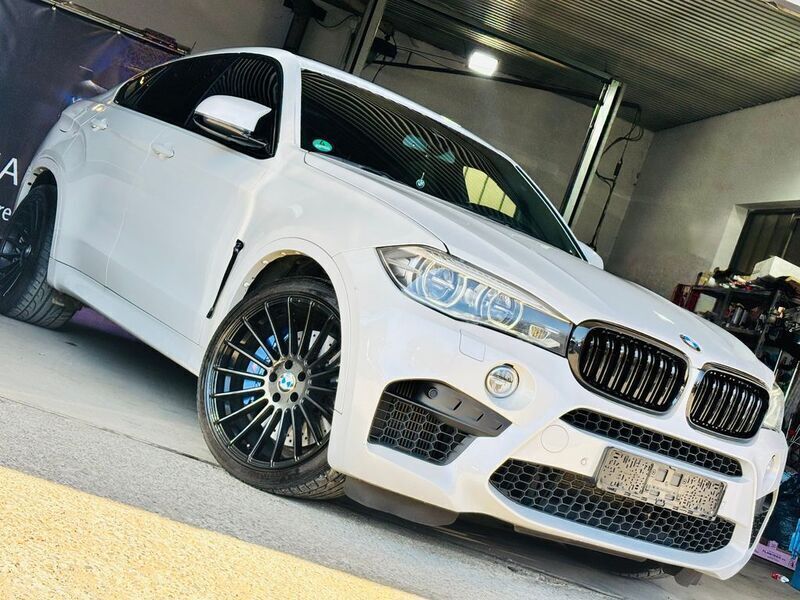 Weiß Gebraucht 2015 BMW X6 M M Performance SUV | 27.999 € (Fairer Preis) - Bild 1/4
