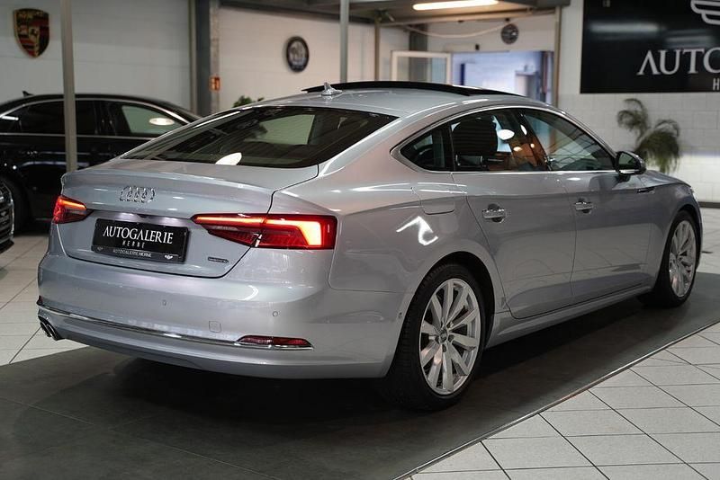 Gebraucht Audi A5 Sportback Design 218 PS (160 kW) 2017 Silber Kleinwagen