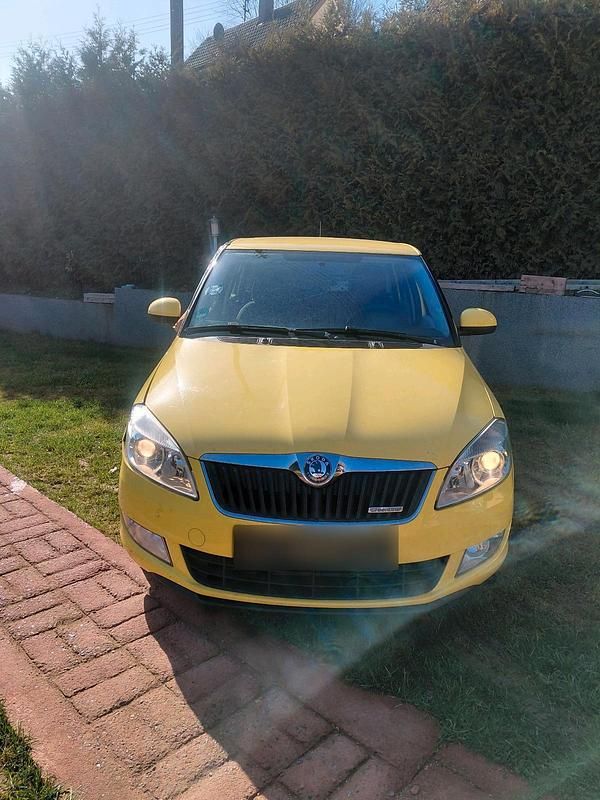 Gebraucht Skoda Fabia 75 PS (55 kW) 2012 Gelb Kombi