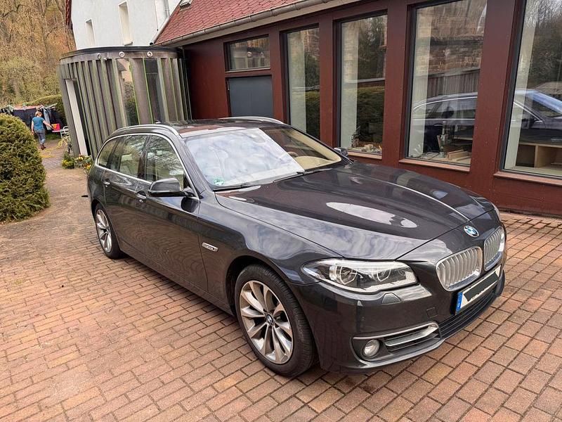 Gebraucht BMW 520 Luxury Line 184 PS (135 kW) 2014 Grau Limousine