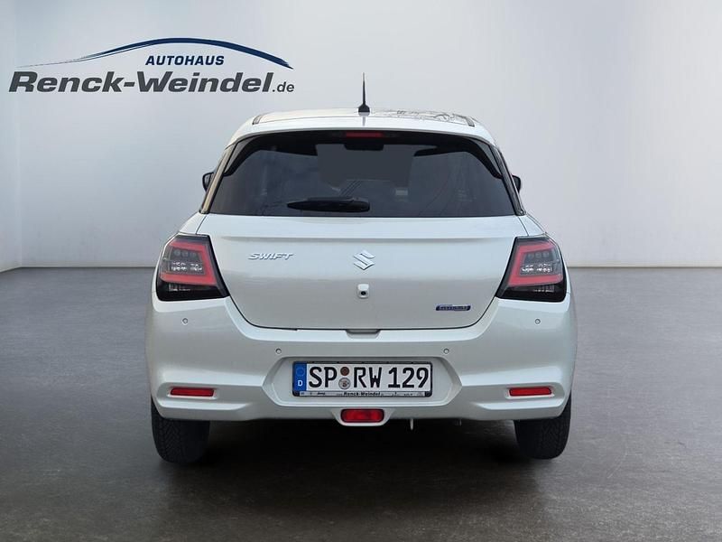 Neu Suzuki Swift Comfort+ 83 PS (61 kW) 2025 Weiß Kleinwagen