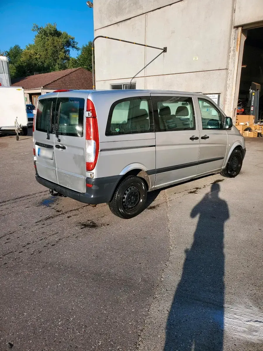 Gebraucht Mercedes Vito 116 PS (85 kW) 2006 Grau Van