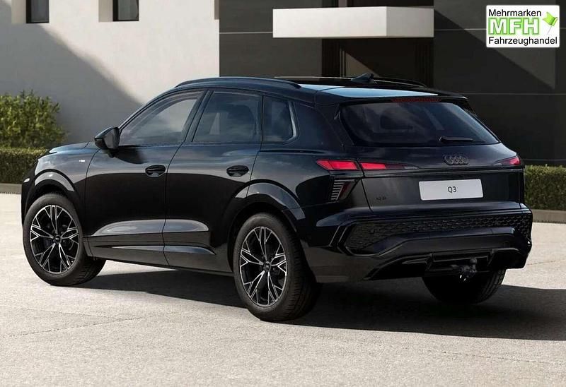 Neu Audi Q3 S-Line 150 PS (110 kW) 2025 Mythosschwarz metallic SUV