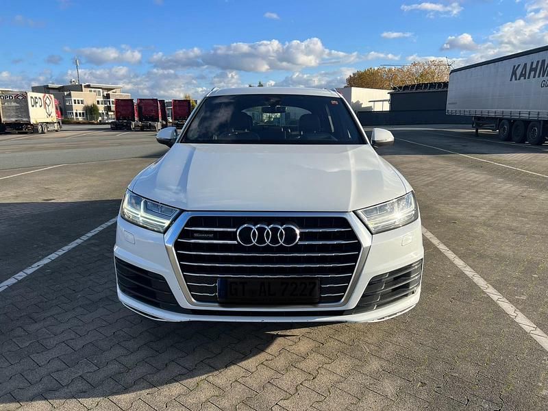 Weiß Gebraucht 2015 Audi Q7 S-Line SUV | 21.000 € (Superpreis) - Bild 1/4