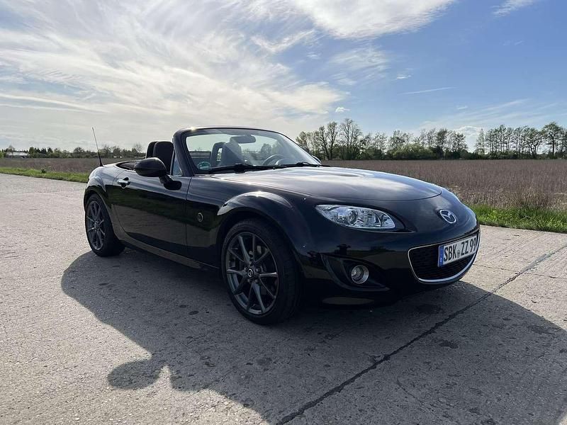 Second-hand Mazda MX5 126 CP (92 kW) 2012 Negru Cabrio