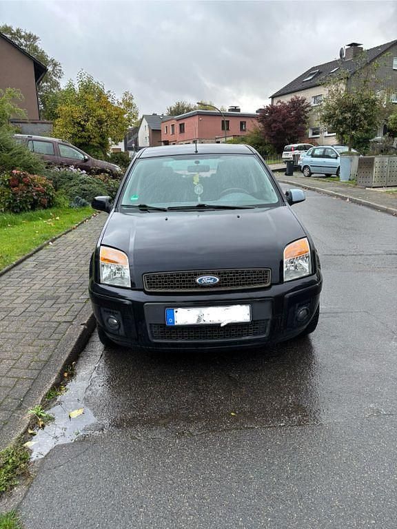 Schwarz Gebraucht 2009 Ford Fusion Style Limousine | 2.200 € (Guter Preis) - Bild 1/2