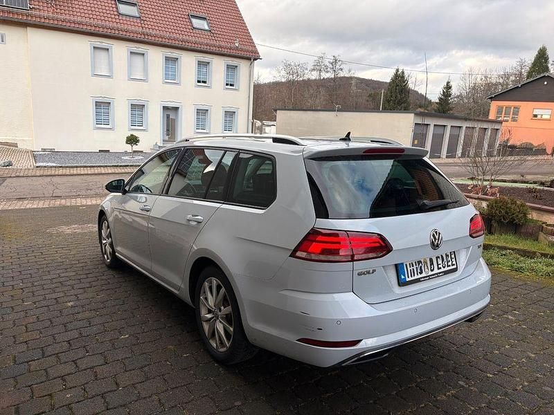 Gebraucht VW Golf VII Comfortline 116 PS (85 kW) 2017 Weiß Kombi