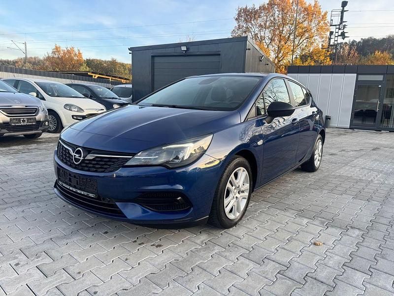 Blau Gebraucht 2021 Opel Astra Edition Limousine | 9.800 € (Fairer Preis) - Bild 1/4