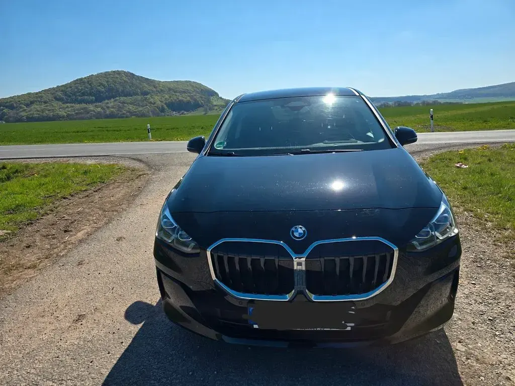 Gebraucht BMW 225 Active Tourer 245 PS (180 kW) 2022 Schwarz Van / Kleinbus