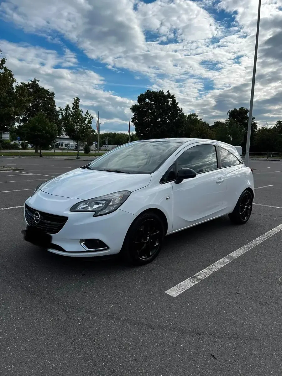 Gebraucht Opel Corsa 101 PS (74 kW) 2015 Weiß Kleinwagen