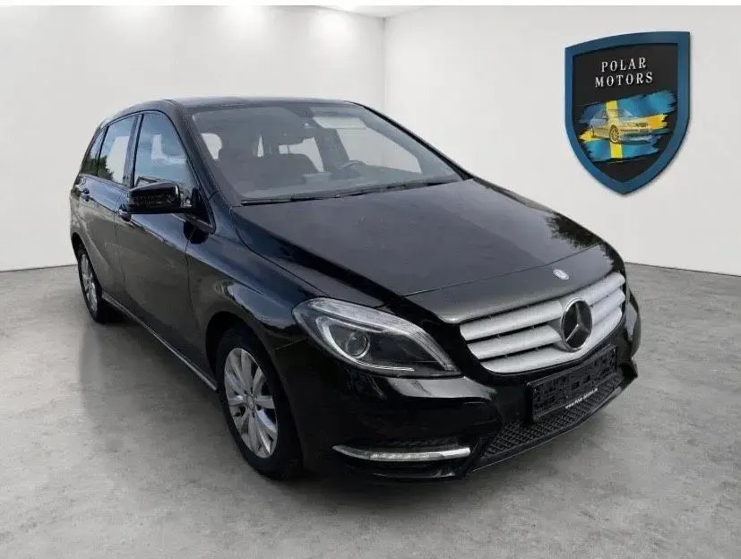 Gebraucht Mercedes B200 136 PS (100 kW) 2013 Schwarz Kleinwagen