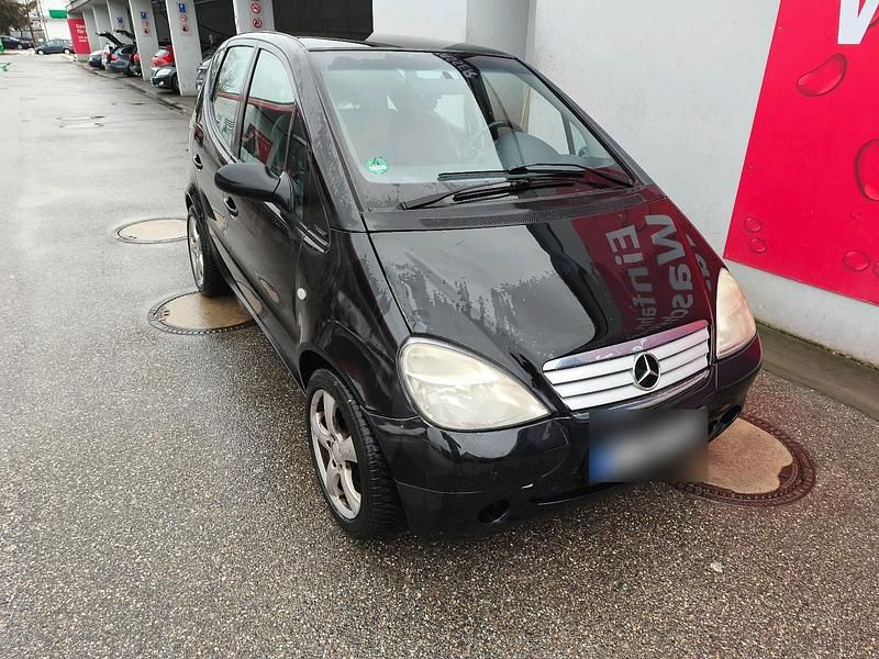 Gebraucht Mercedes A190 125 PS (91 kW) 2000 Schwarz Kleinwagen