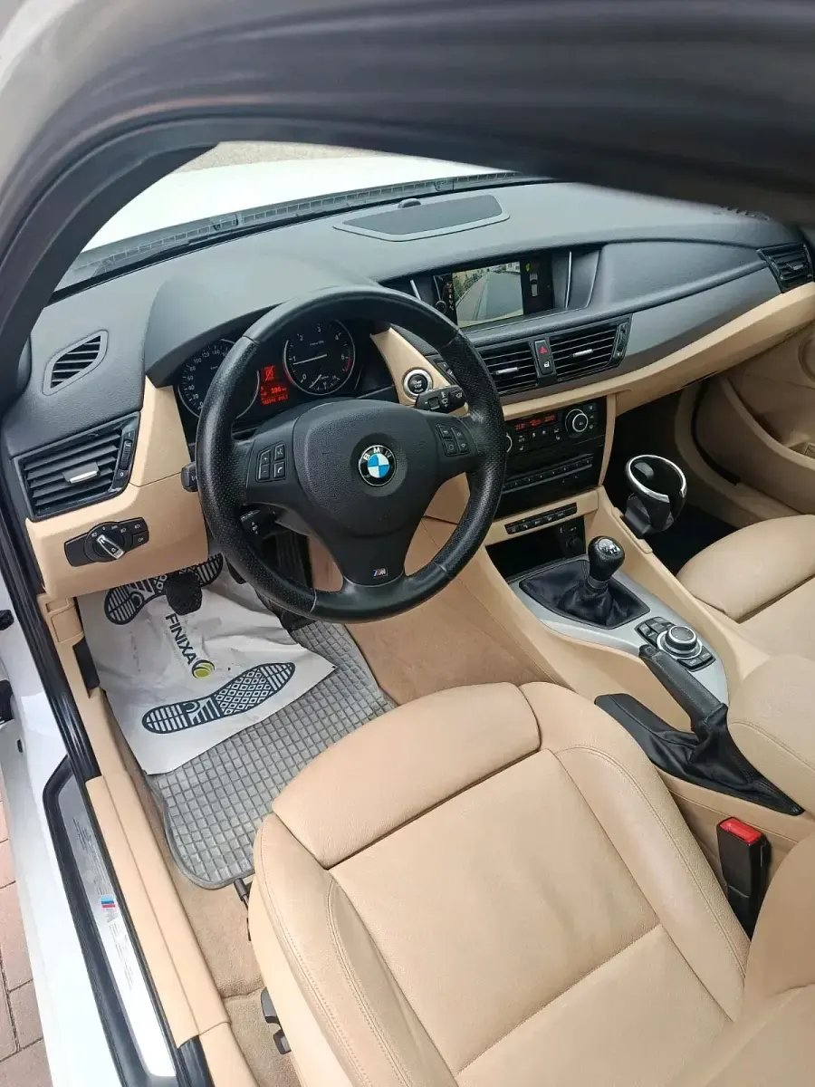 Gebraucht BMW X1 183 PS (134 kW) 2013 Weiß SUV
