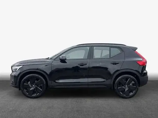 Gebraucht Volvo XC40 120 PS (88 kW) 2025 SUV