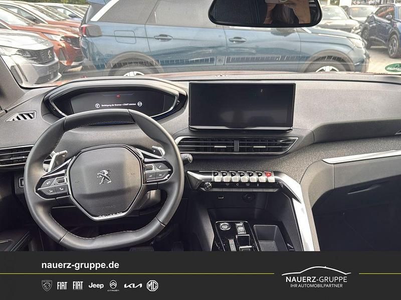Braun Gebraucht 2023 Peugeot 5008 Allure Van / Kleinbus | 27.990 € (Guter Preis) - Bild 1/4