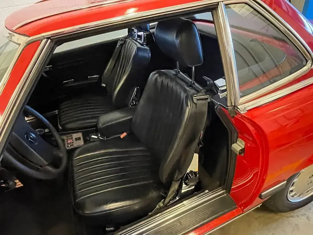 Gebraucht Mercedes SL300 179 PS (131 kW) 1987 Rot Cabrio