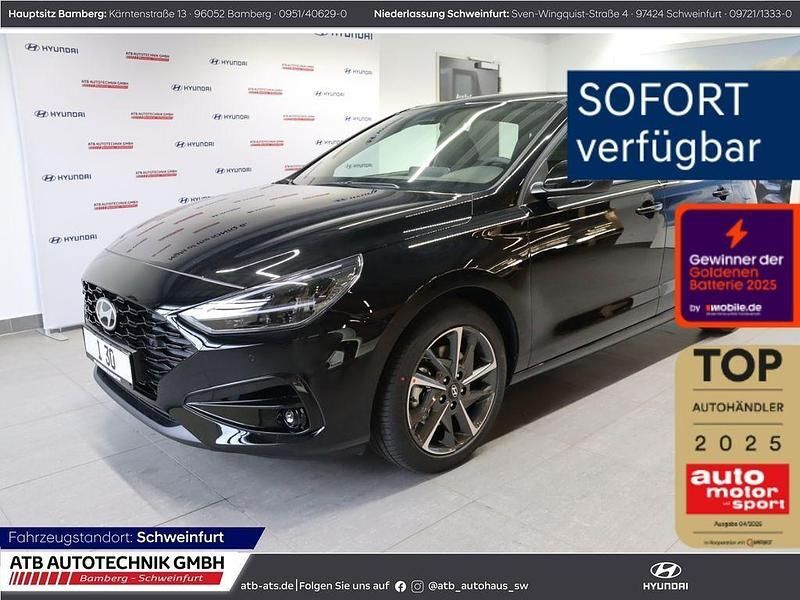 Schwarz Gebraucht 2024 Hyundai i30 Advantage Limousine | 23.520 € (Etwas zu teuer) - Bild 1/4