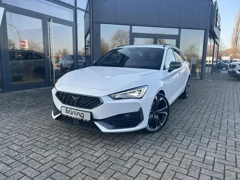 Gebraucht Cupra Leon VZ 310 PS (228 kW) 2024 Candy weiß Kombi