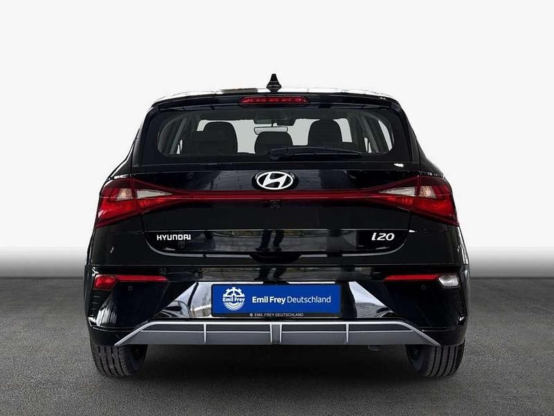 Neu Hyundai i20 Select 101 PS (74 kW) 2025 Schwarz Kleinwagen