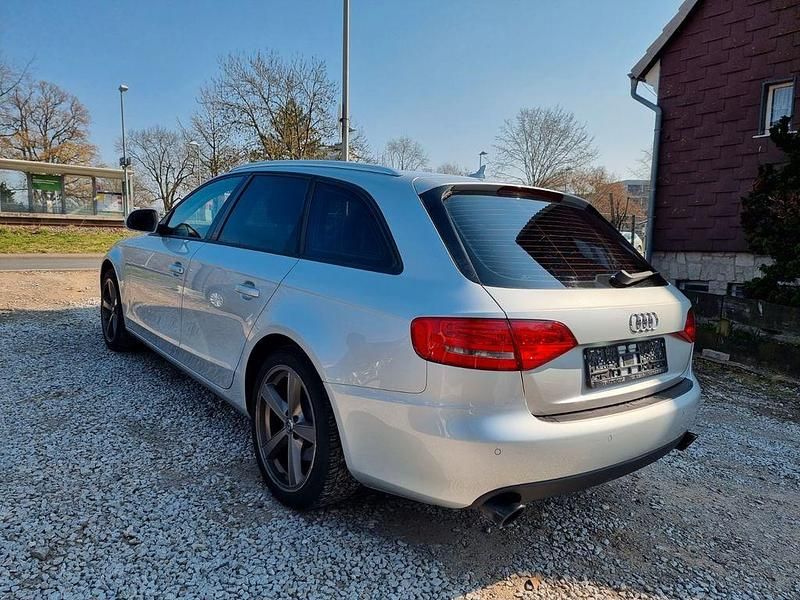 Gebraucht Audi A4 Attraction 179 PS (131 kW) 2009 Silber Kombi