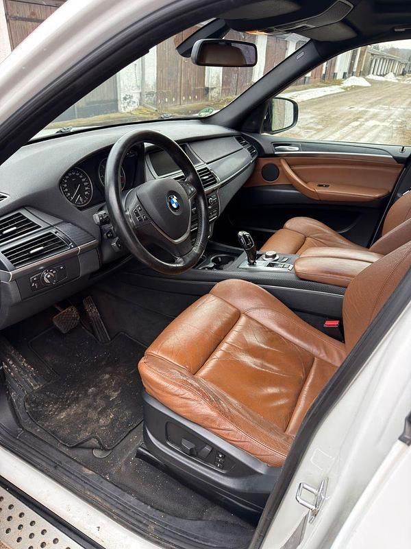 Gebraucht BMW X5 Basis 235 PS (172 kW) 2008 Weiß SUV
