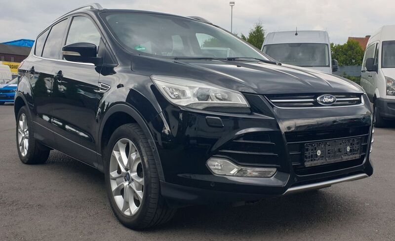 Gebraucht Ford Kuga Titanium 163 PS (119 kW) 2013 Schwarz SUV