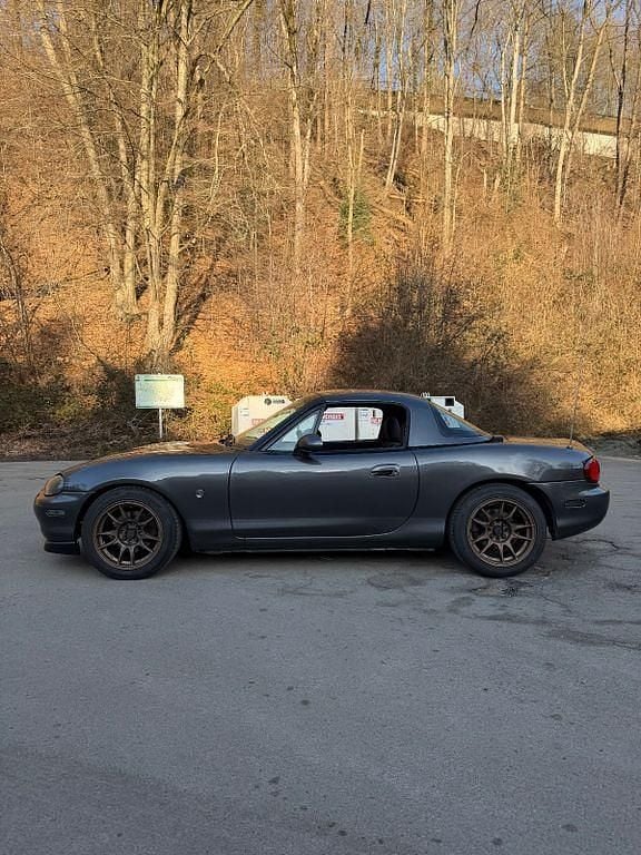 Gebraucht Mazda MX5 250 PS (183 kW) 2000 Grau Cabrio