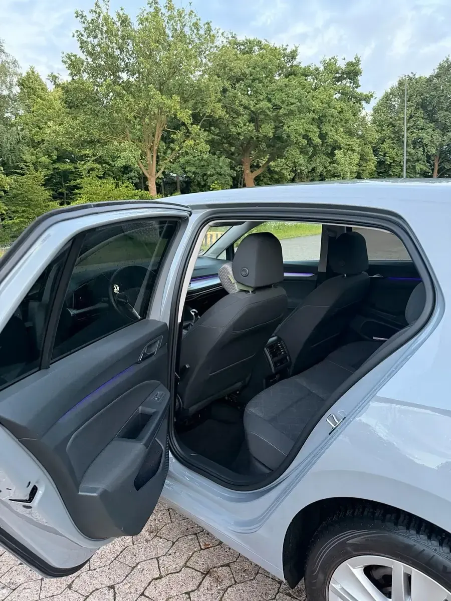 Gebraucht VW Golf VII Life 116 PS (85 kW) 2020 Grau Limousine