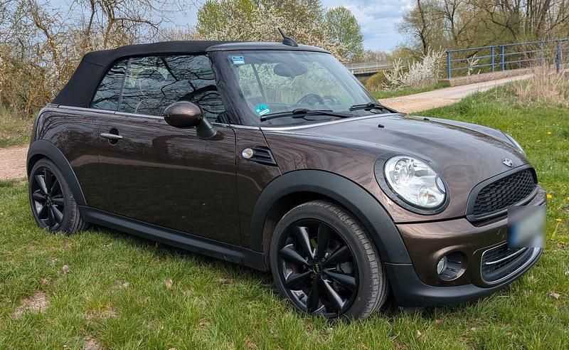 Second-hand Mini Cooper Cabriolet 122 CP (89 kW) 2011 Maro Cabrio