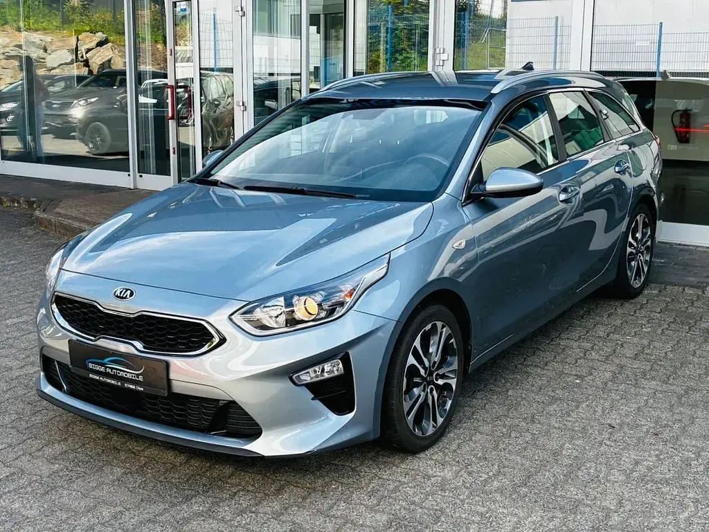 Gebraucht Kia Ceed Sportswagon 136 PS (100 kW) 2019 Silber Kombi