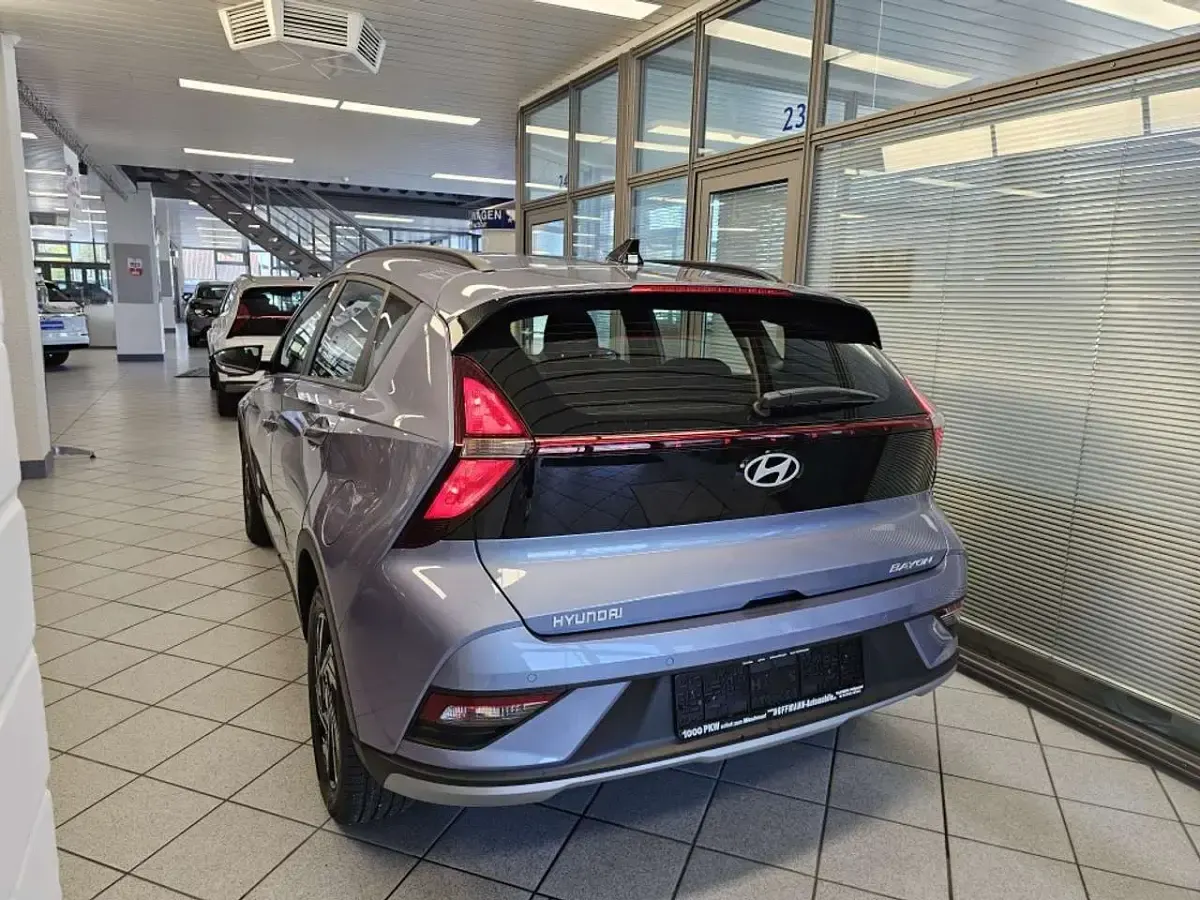 Neu Hyundai Bayon Trend 90 PS (66 kW) 2026 Blau SUV