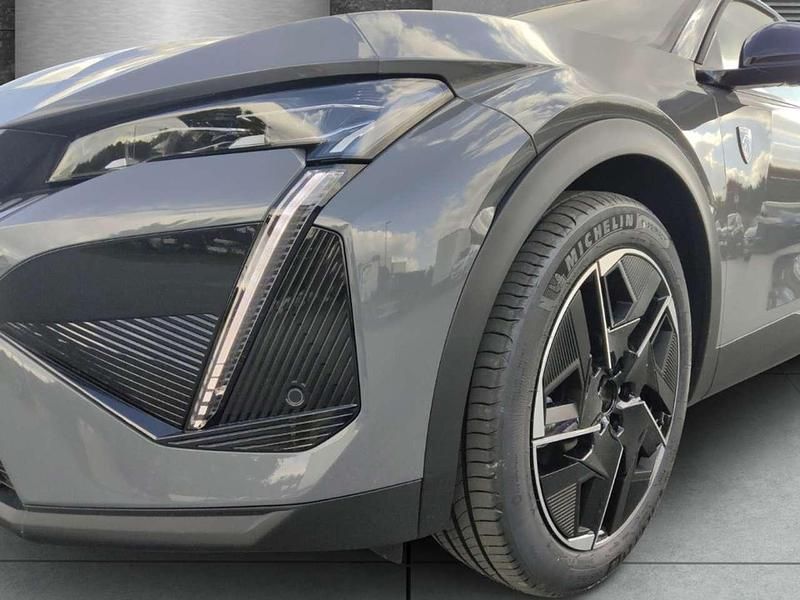 Neu Peugeot 408 GT Premium 145 PS (106 kW) 2025 Selenium grau Limousine