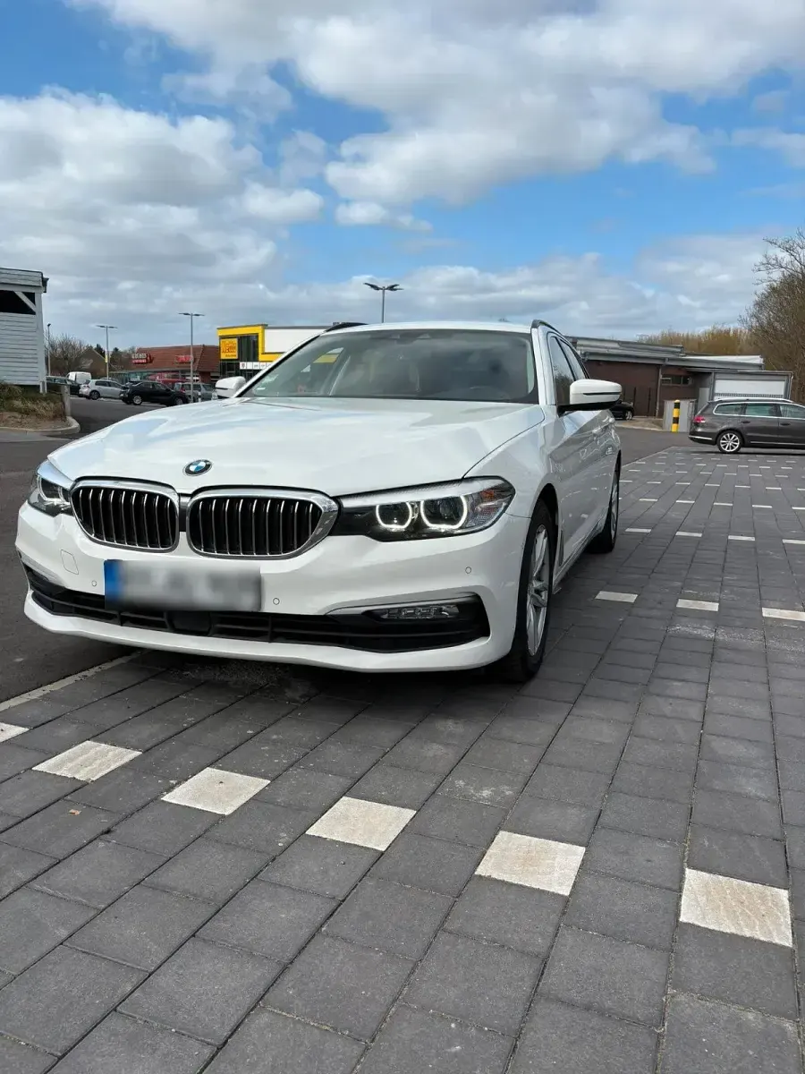 Gebraucht BMW 530 Performance 265 PS (194 kW) 2018 Weiß Kombi