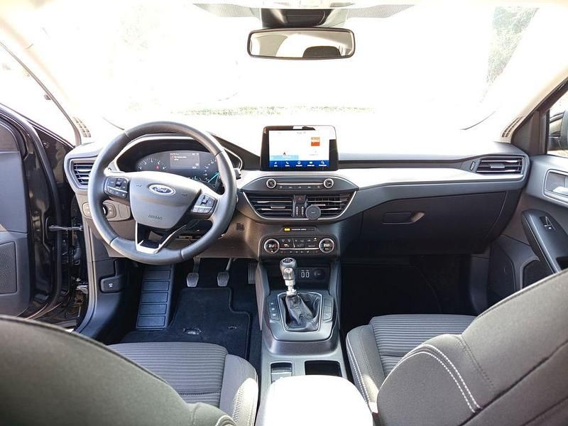Usado Ford Focus Titanium 150 CV (110 kW) 2021 Negro Berlina