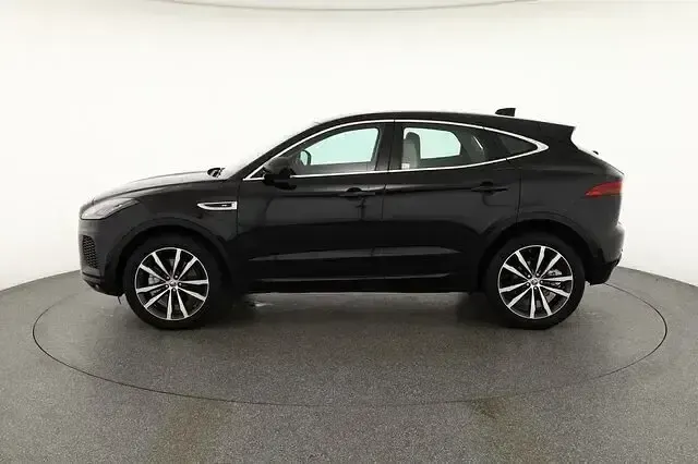 Second-hand Jaguar E-Pace R-Dynamic 200 CP (147 kW) 2019 Negru SUV