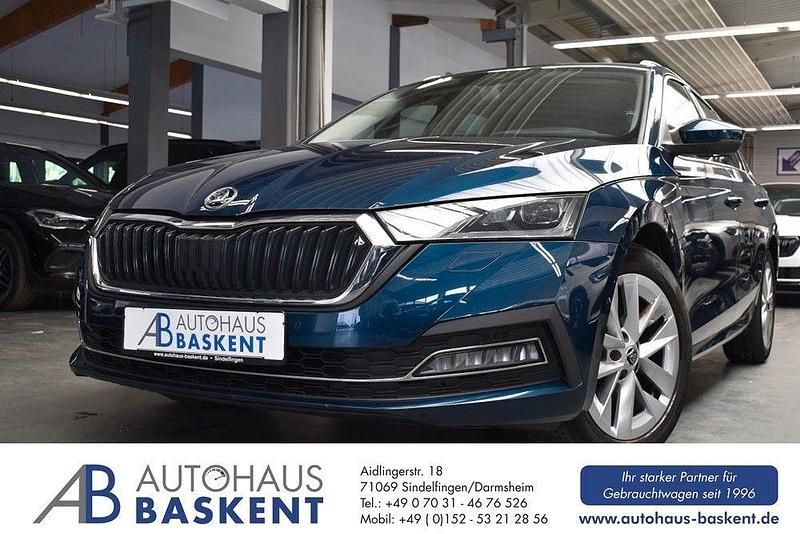 Blau Gebraucht 2020 Skoda Octavia First Edition Kombi | 19.450 € (Guter Preis) - Bild 1/4