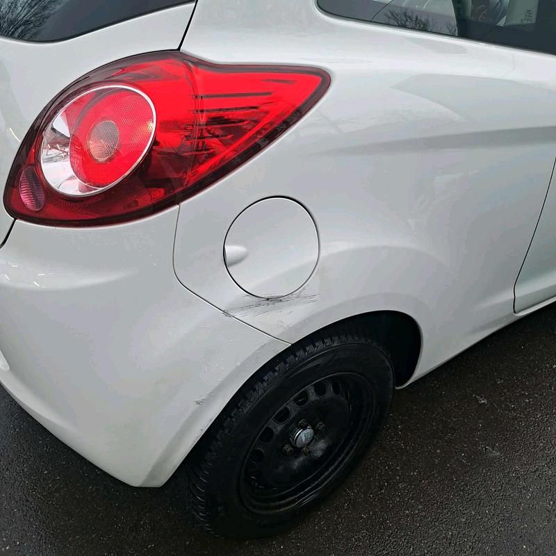 Gebraucht Ford Ka 70 PS (51 kW) 2014 Weiß Kleinwagen