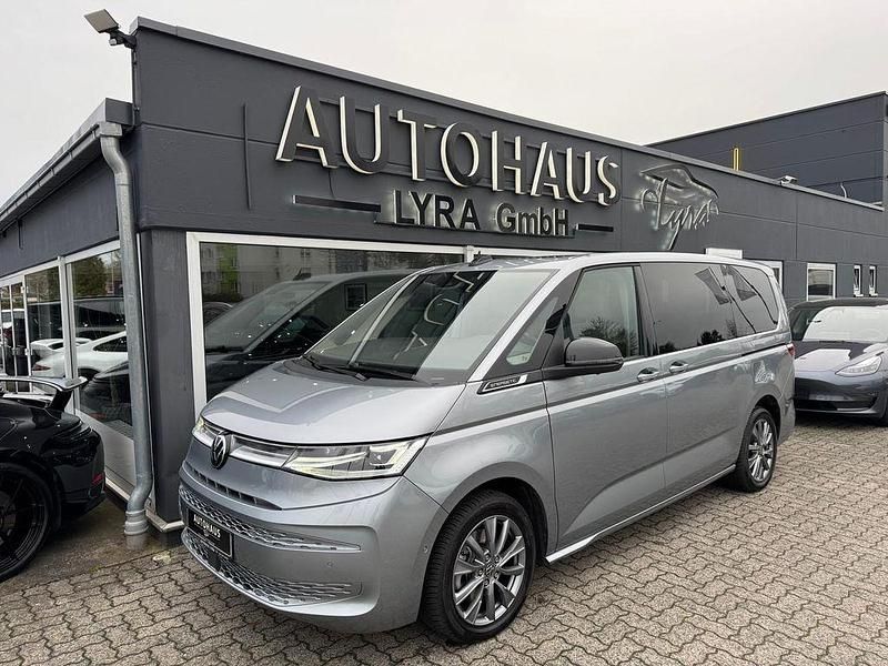 Gebraucht VW Multivan Life 218 PS (160 kW) 2023 Monosilber metallic Van