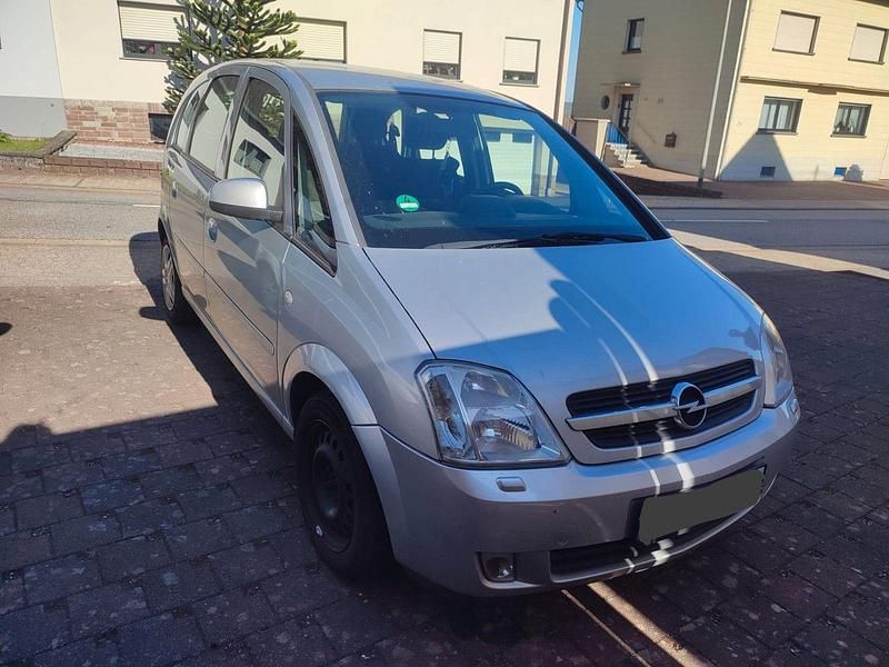 Grau Gebraucht 2006 Opel Meriva Van / Kleinbus | 1.900 € (Guter Preis) - Bild 1/4