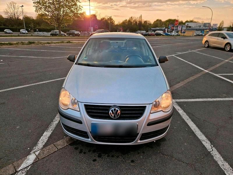 Second-hand VW Polo 65 CP (47 kW) 2008 Argintiu Hatchback