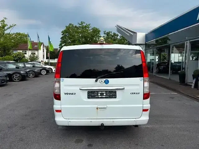 Gebraucht Mercedes Viano 150 PS (110 kW) 2008 Weiß Van / Kleinbus